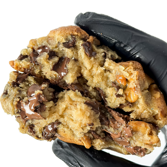 Chocolate Chip Walnut Crunch Cookie